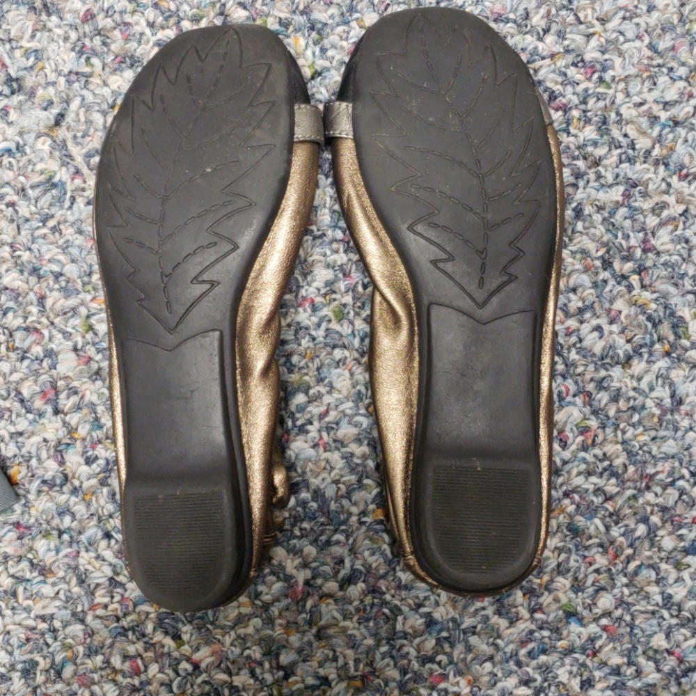 Flats - Picture 4 of 5